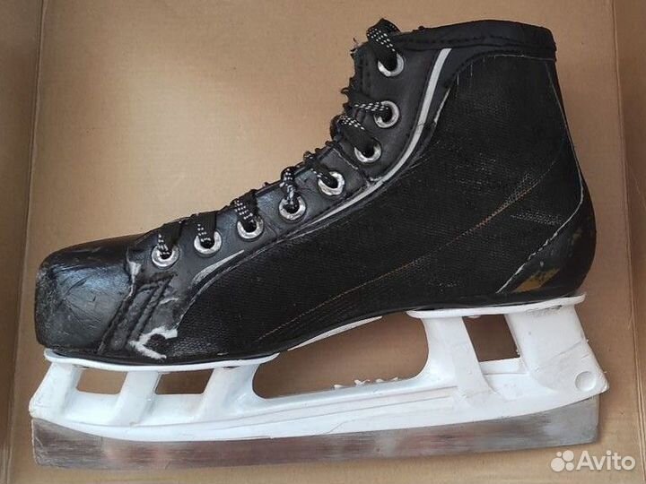 Коньки хоккейные с мячом