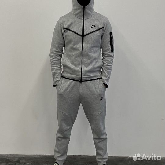 Спортивный костюм мужской новый