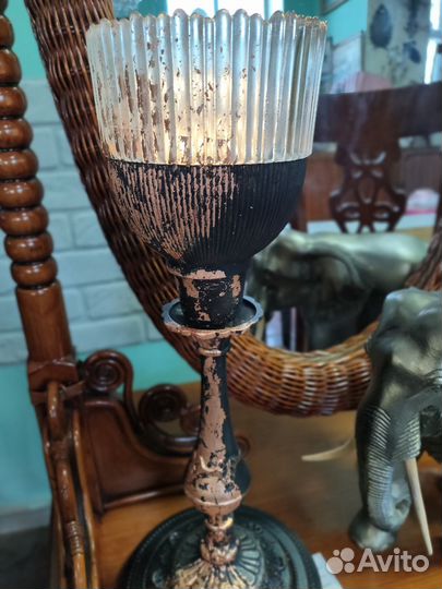 Лампа настольная