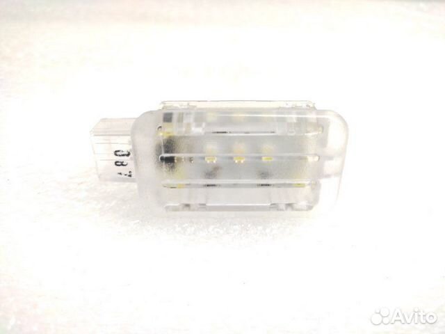 Плафон подсветки салона Land Rover Discovery 5