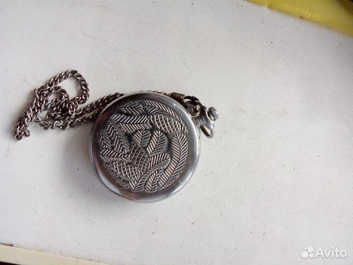 Механические часы стрела