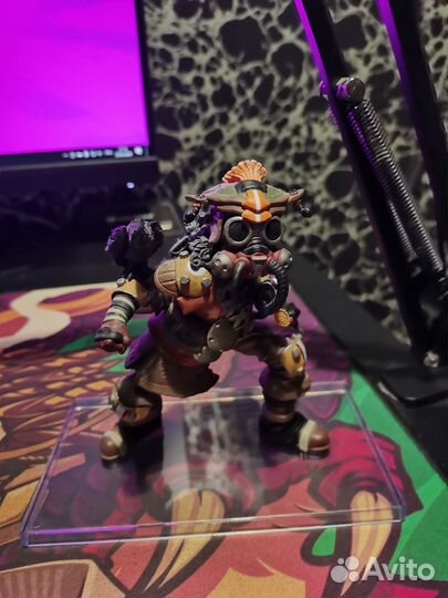 Apex legends фигурка bloodhound