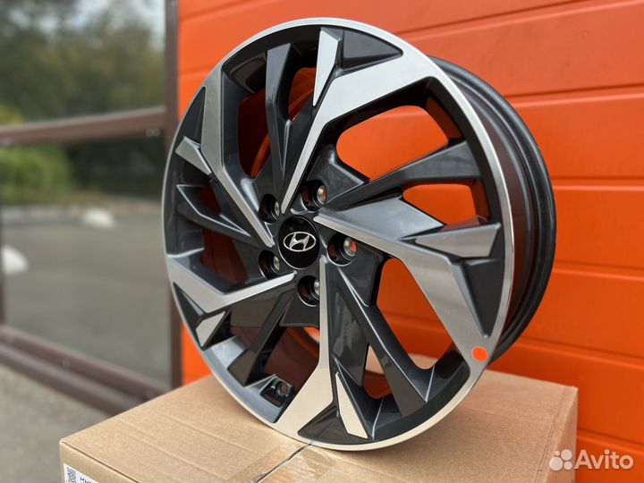 Новые оригинальные диски R17 на Hyundai Creta