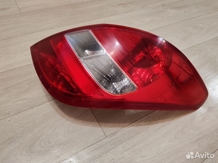 Фонарь задний правый Hyundai i20