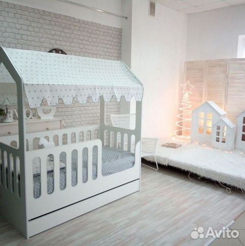 Домик с ящиком