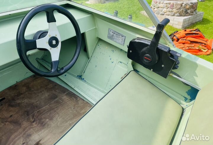 Мотолодка Крым с мотором Mercury 30