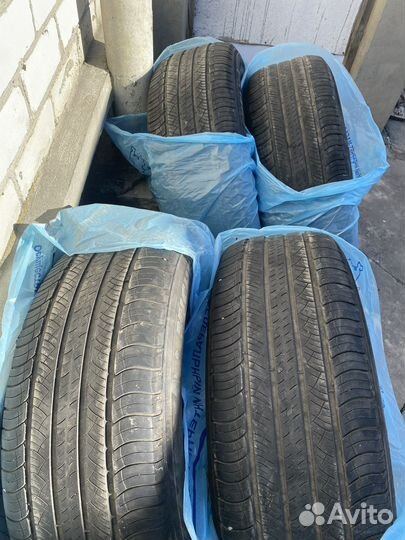 Michelin Latitude Tour HP 255/60 R20 113V