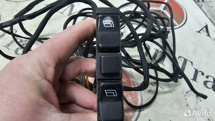 Стеклоподъёмник комплект на Mersedes W126 SEC