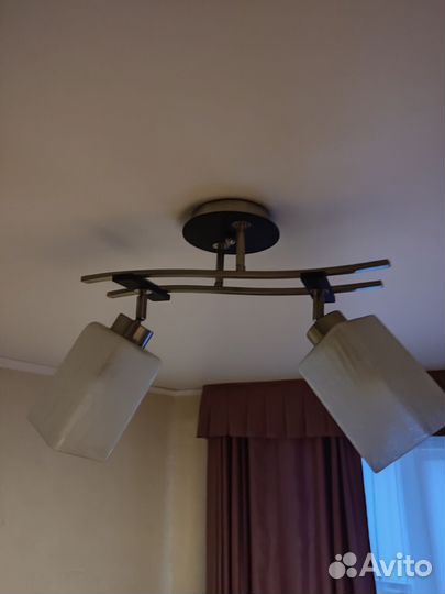 Светильник потолочный