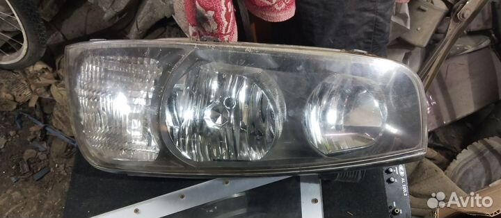 Hyundai elantra передние фары