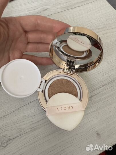 Кушон атоми