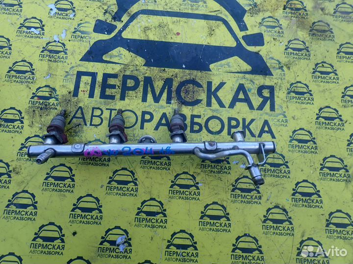 Рейка топливная рампа Mercedes Benz W204 2007-2015