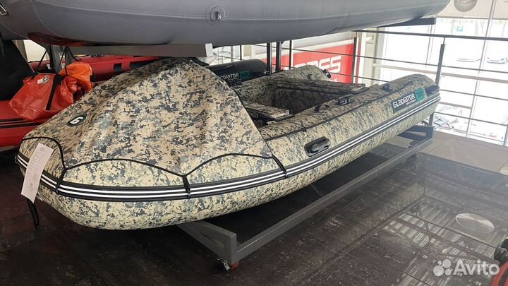 Лодка Gladiator E380PRO camo