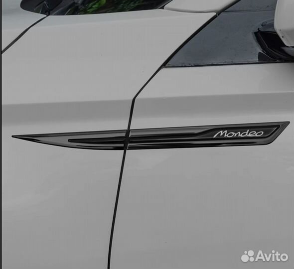 Молдинги наклейки Ford Mondeo