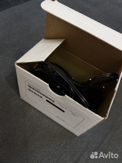 Коммутатор HP- 1405-16G Desktor Switch