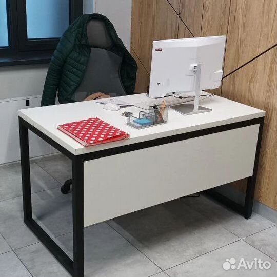 Офисный стол лофт