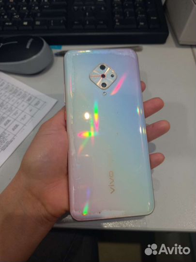 vivo V17, 8/128 ГБ