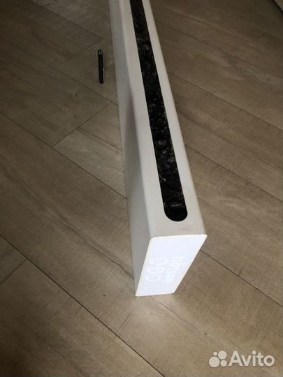 Longrow узкое высокое кашпо с автополивом 1м