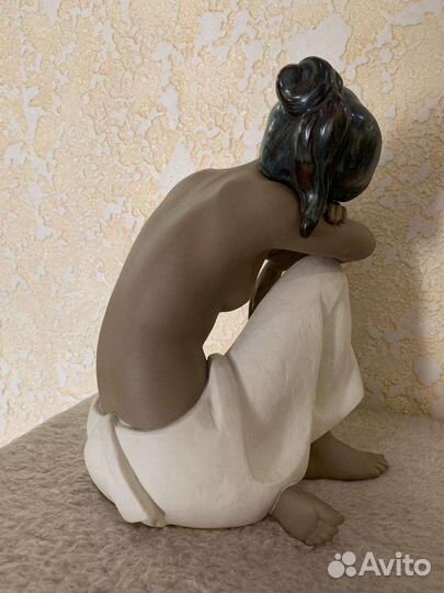 Фарфоровая статуэтка Nao Lladro