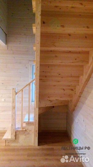 Лестница деревянная