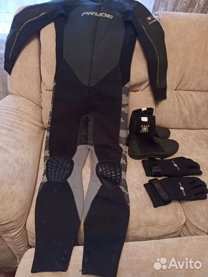 Гидрокостюм для дайвинга и подводной охоты