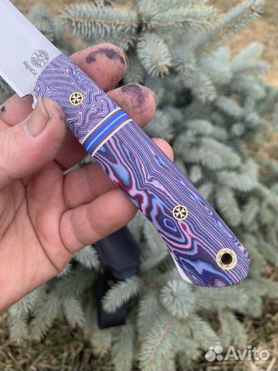 Нож из стали MagnaCut