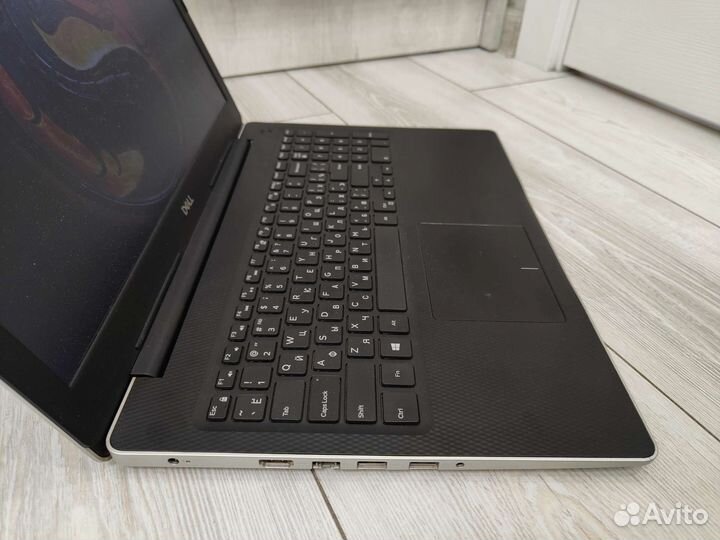 Мощный (2020) / i3 1005g1 / 15.6 FHD /SSD / 8GB