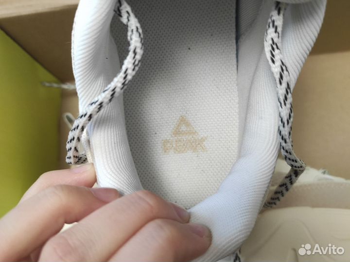 Кроссовки женские peak