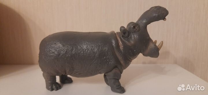 Фигурка бегемот Schleich