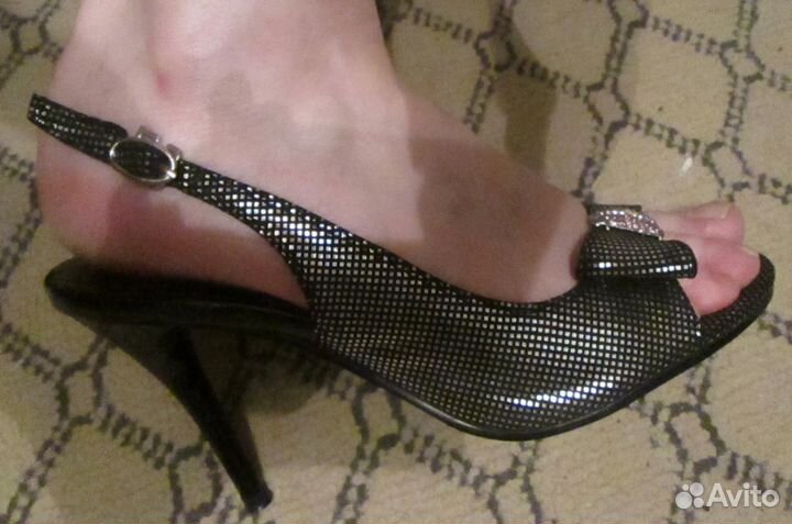 Босоножки нарядные на праздник, как новые