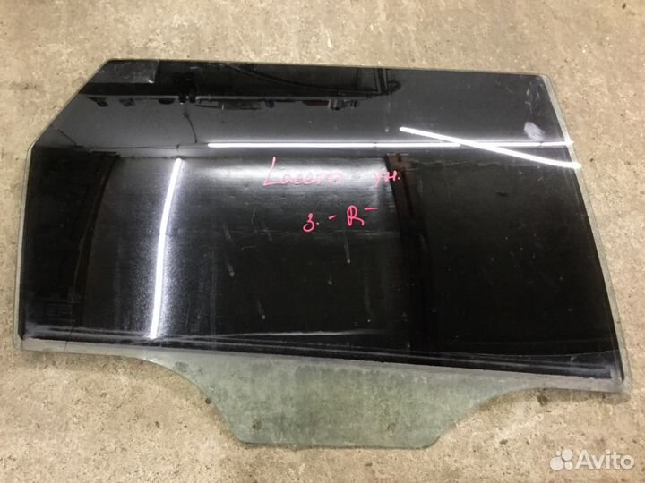 Стекло двери задней правой Шевроле Лачетти