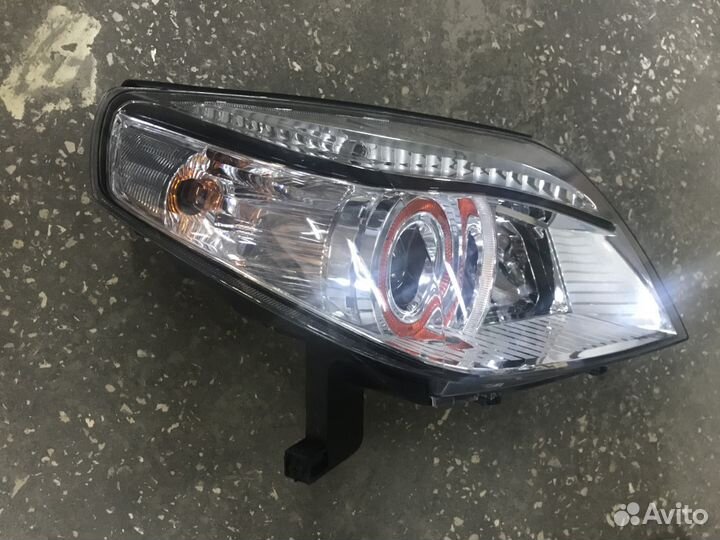 Фара правая новая Geely MK Cross