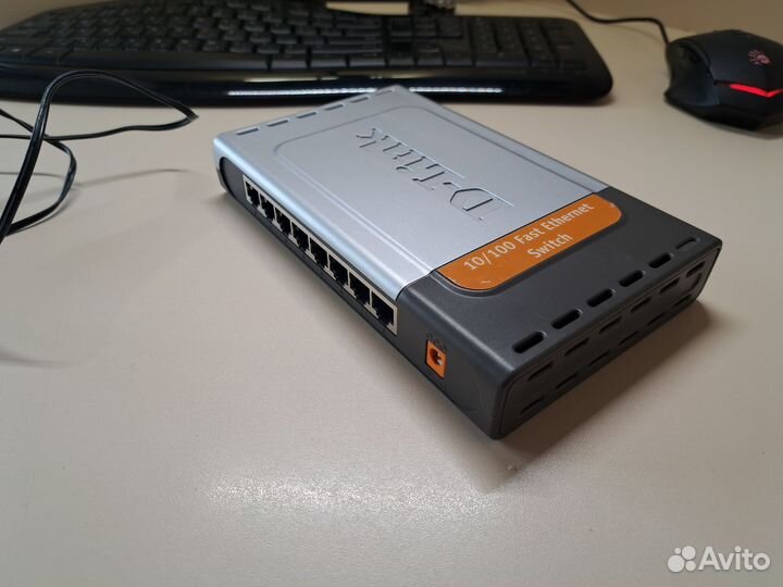 D-Link DES-1008D 10/100 Fast Ethernet Switch