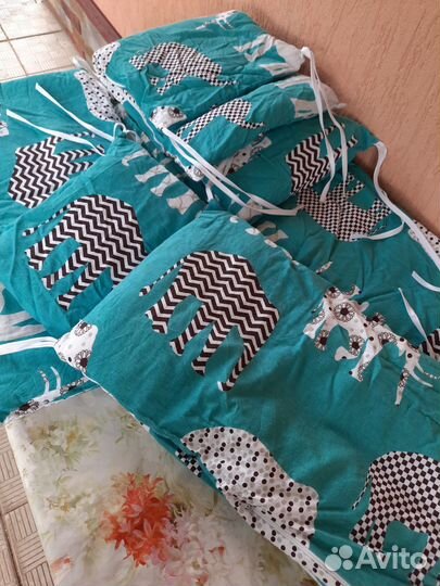 Бортики,постельное белье,комбинезон