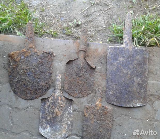 Лопаты старые (возможно немецкие)