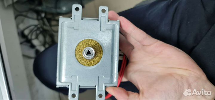 Магнетрон микроволновой печи 2m261-m22