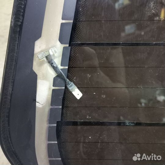 Заднее стекло Opel Zafira a