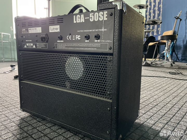 Гитарный комбоусилитель 50 ватт lutner