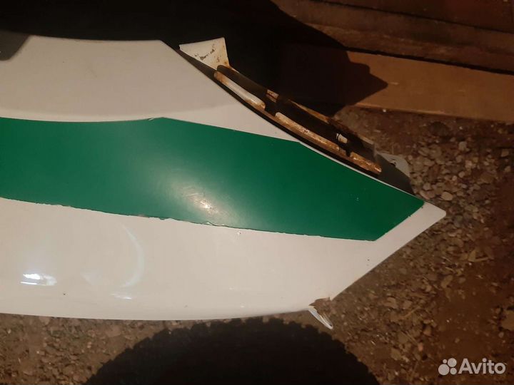 Крыло на LADA гранта