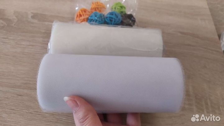 Фатин белый и бежевый