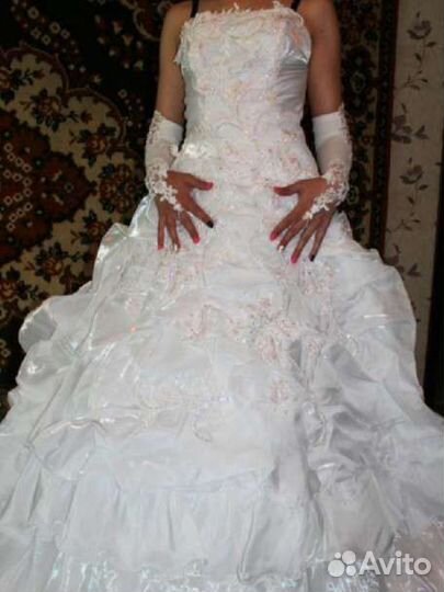 Свадебное платье