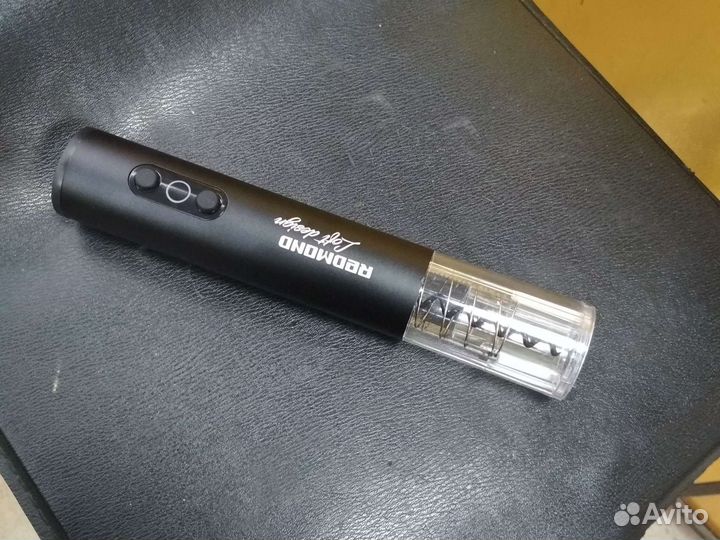 Штопор электро Redmond RKA-W01