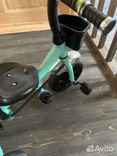 Велосипед с ручкой для ребенка 1-3 года