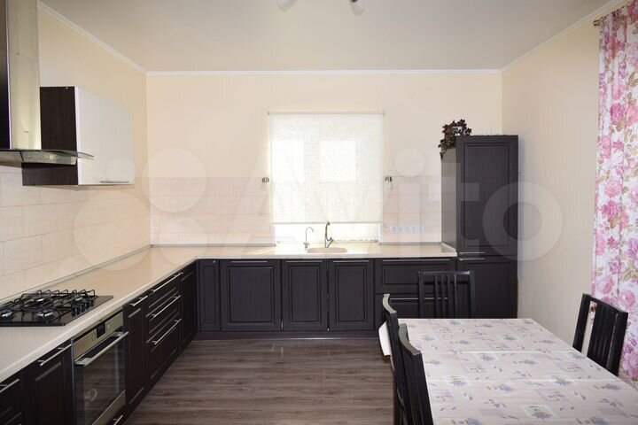 Коттедж 314 м² на участке 15 сот.