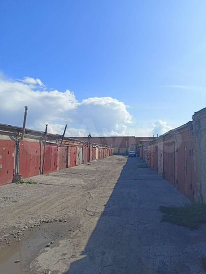 Гараж, > 30 м²