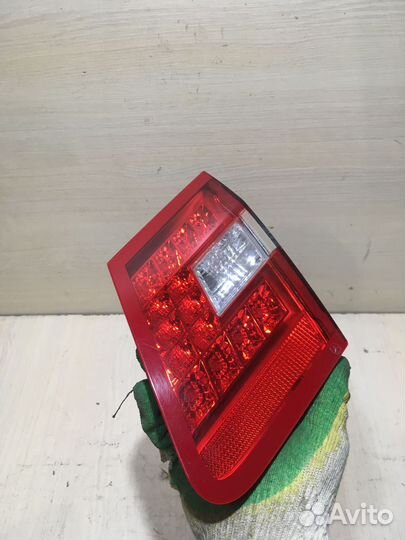 Фонарь задний правый правый Мерседес 212