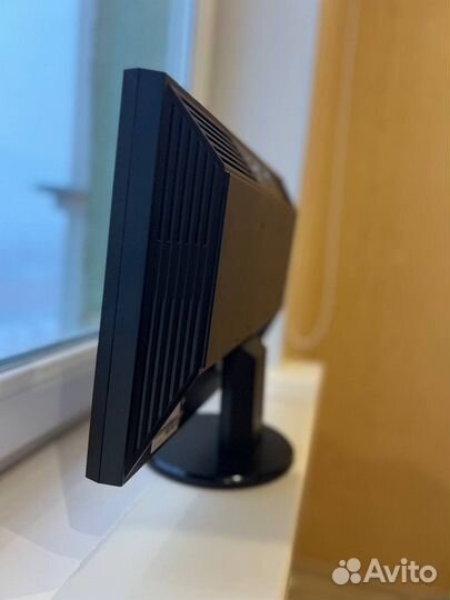 Монитор Acer v193hqv