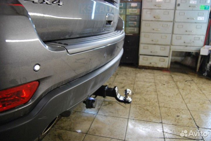 Фаркоп для Jeep Grand Cherokee 2010- под квадрат