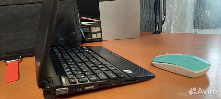 Нетбук asus eee pc 101CH новая бт, сумка,мышка