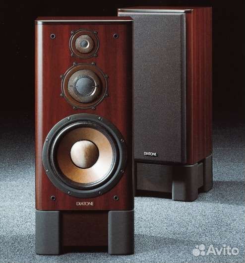 Стойки под акустику (подставки под колонки)